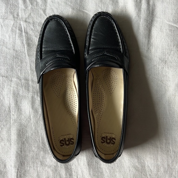 SAS Black Leather Loafer Size 8 NARROW (S) - Picture 6 of 9